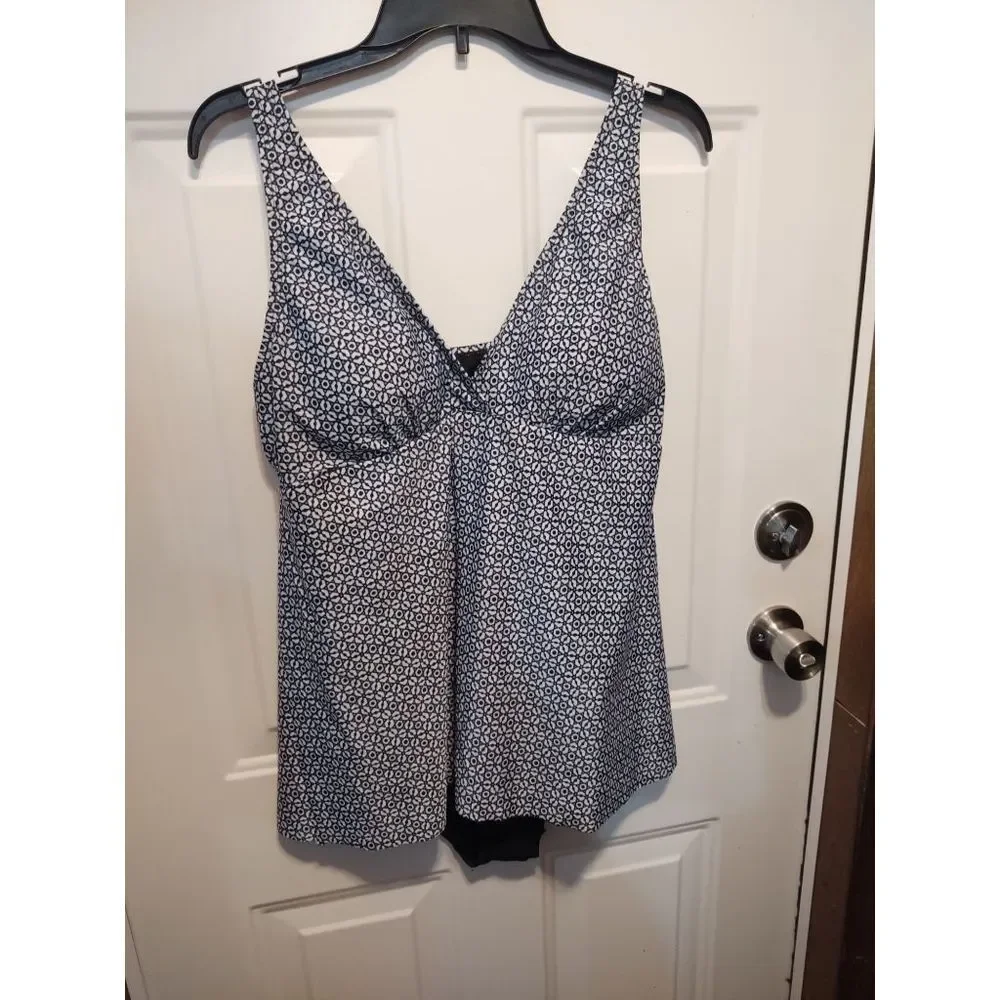 Nicole Miller Studio Black One‎ Piece Skirt Style Swim Suit Women's Size XL